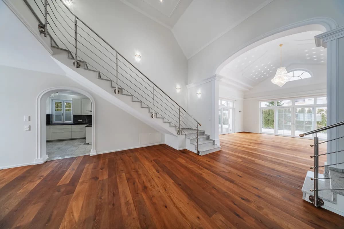6-Zimmer-Haus mieten in Baden – 206 m², € 8.820 – Bild 6 von 21