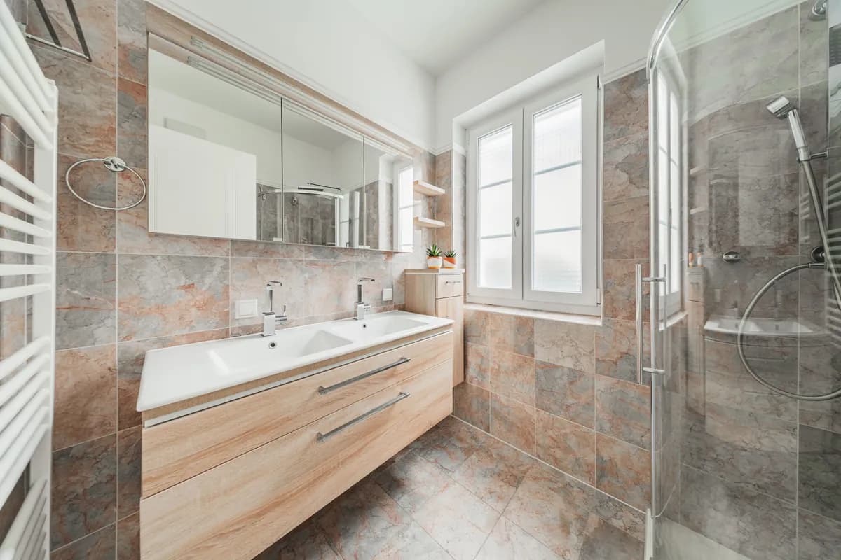 6-Zimmer-Haus mieten in Baden – 206 m², € 8.820 – Bild 9 von 21