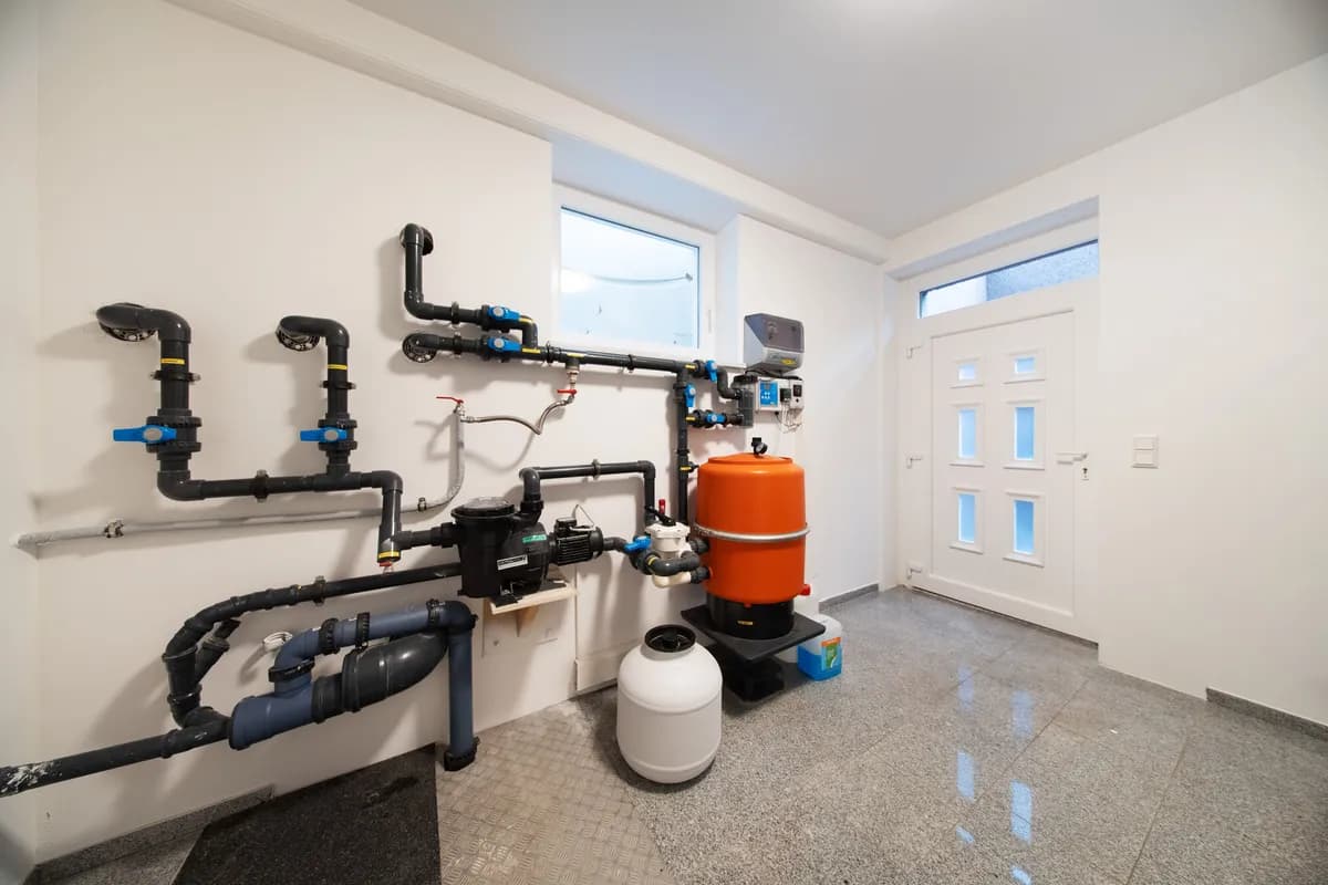 6-Zimmer-Haus mieten in Baden – 206 m², € 8.820 – Bild 18 von 21