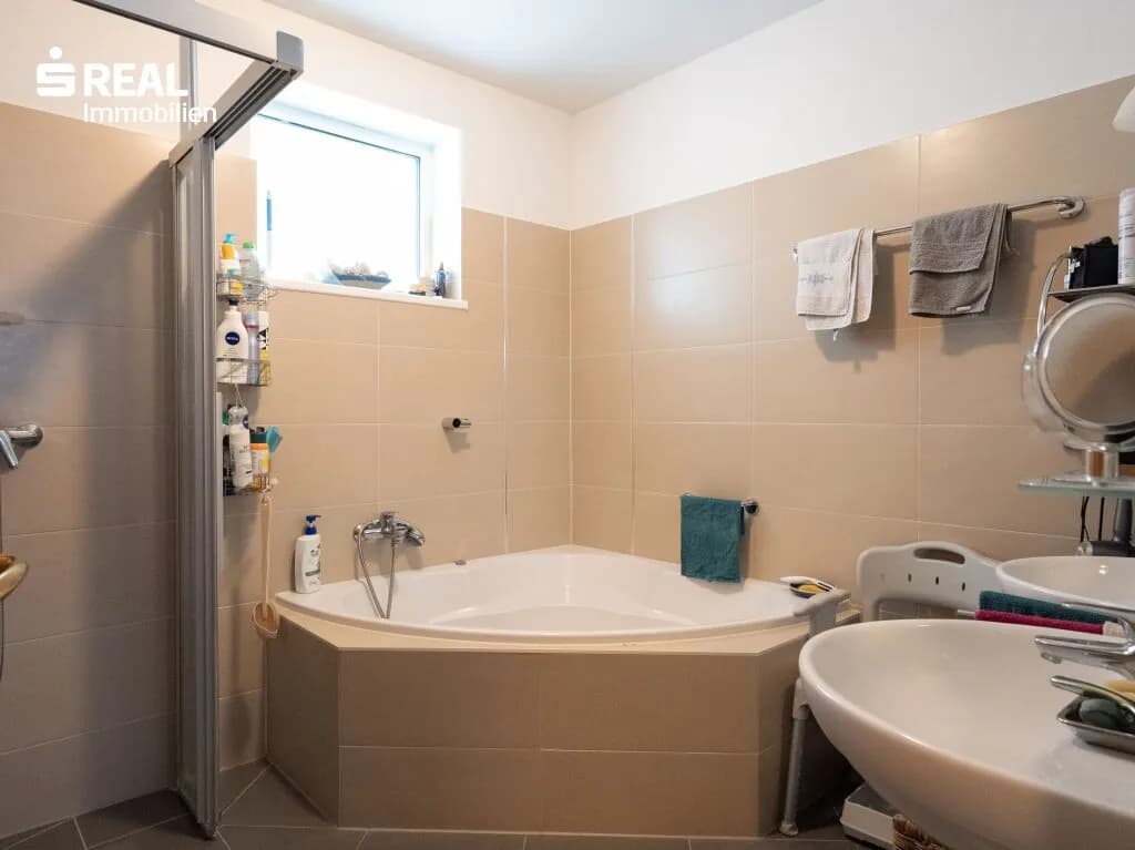 3-Zimmer-Wohnung kaufen in Baden – 70,79 m², € 265.000 – Bild 7 von 15
