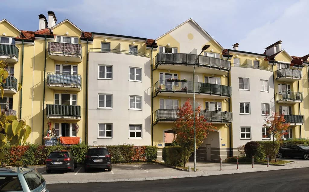 3-Zimmer-Wohnung mieten in Gmünd – 70 m², € 726 – Bild 2 von 3