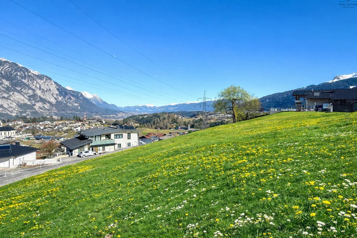 Grundstück kaufen in Innsbruck-Land – 400 m², € 400.000 – Bild 2 von 8