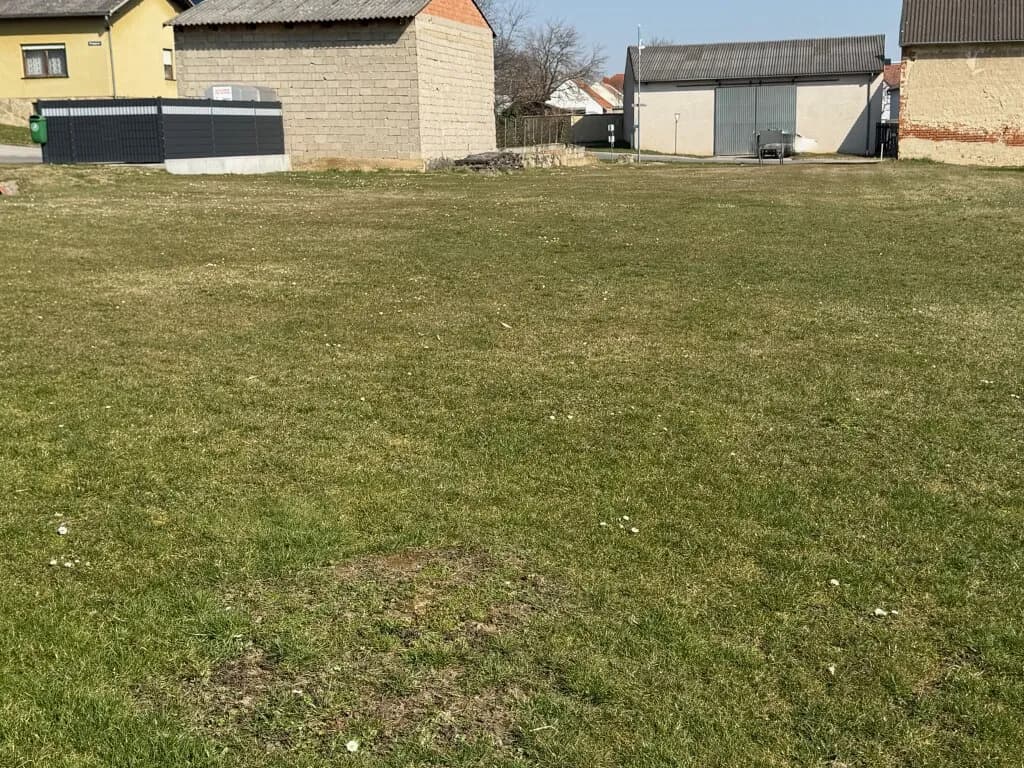 Grundstück kaufen in Neusiedl am See – 1 203 m², € 187.492 – Bild 2 von 3