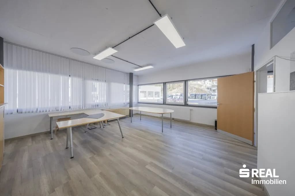 3-Zimmer-Gewerbeimmobilie mieten in Schwaz – 136 m², € 1.500 – Bild 4 von 5