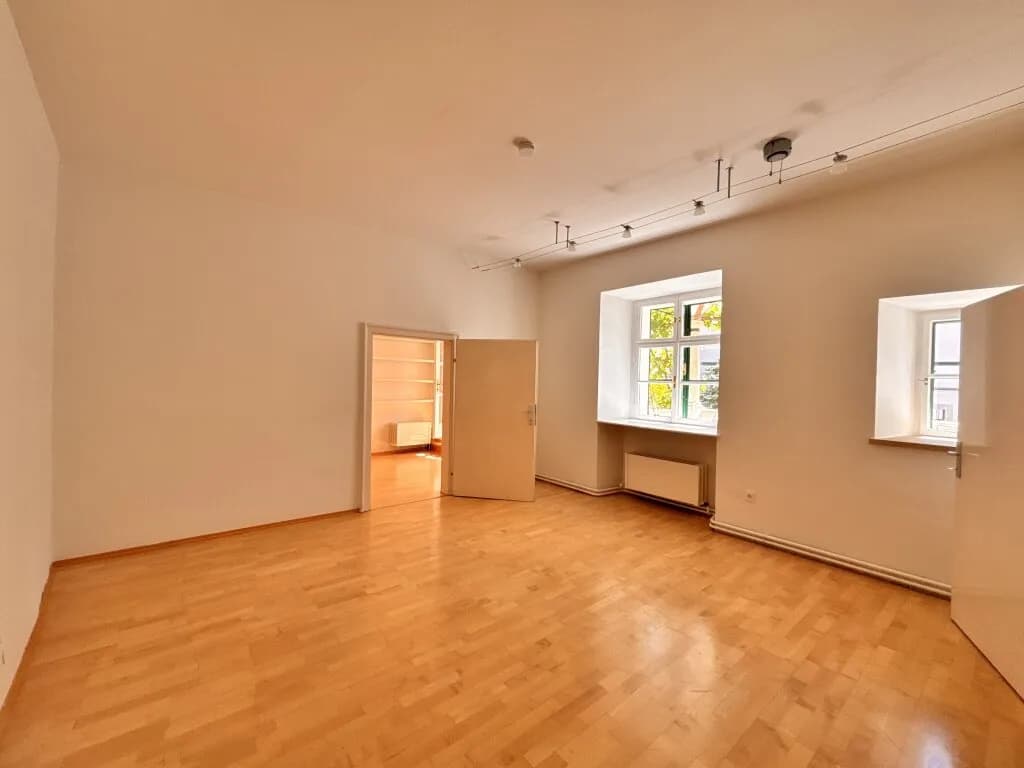 3-Zimmer-Gewerbeimmobilie mieten in Wiener Neustadt – 50 m², € 725 – Bild 2 von 11