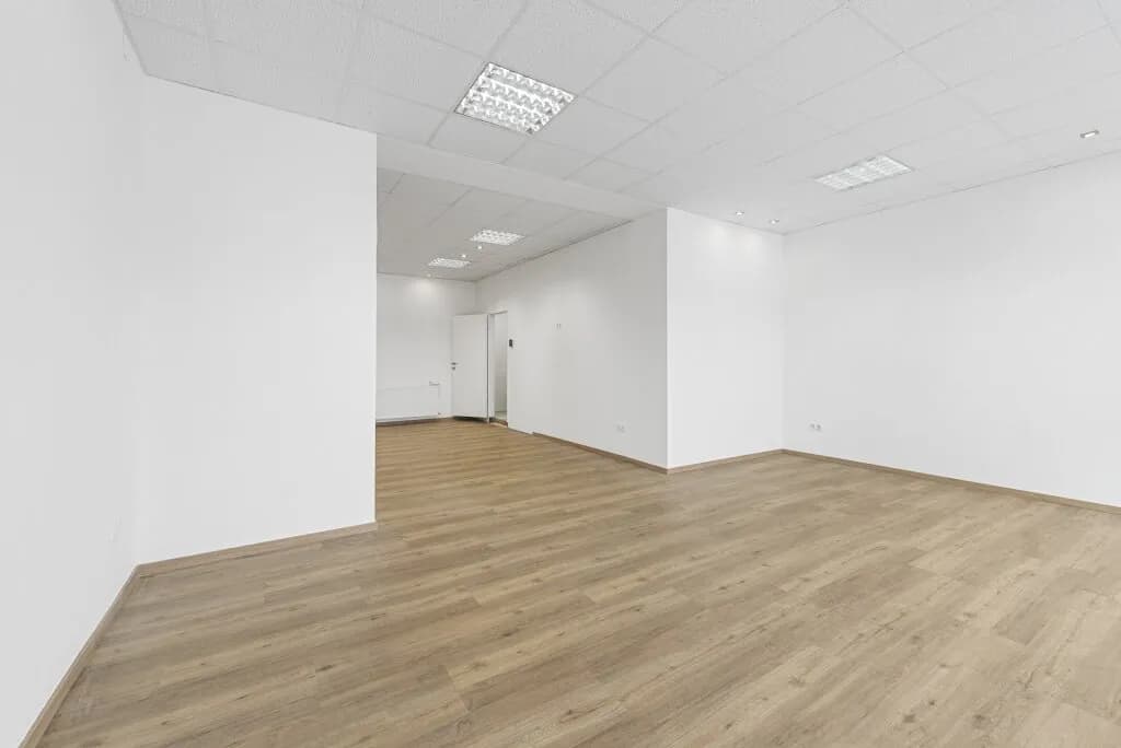 1-Zimmer-Gewerbeimmobilie mieten in Wiener Neustadt – 65 m², € 1.113 – Bild 6 von 10