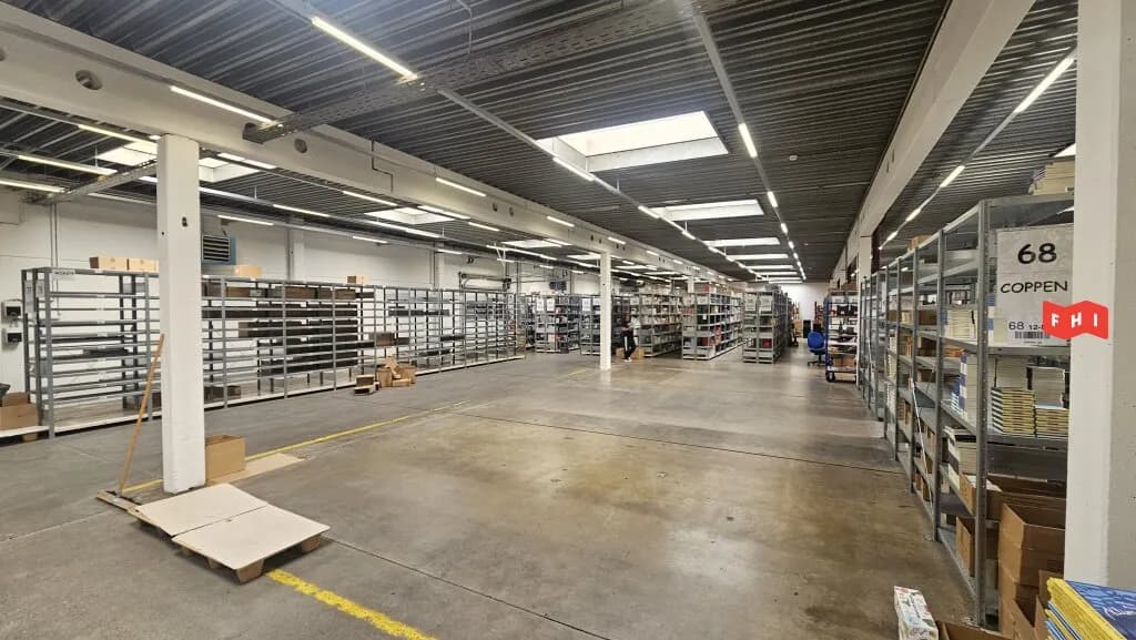 Gewerbeimmobilie mieten in Wien – 5 500 m² – Bild 2 von 12