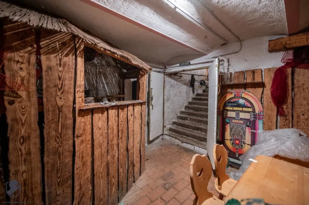 8-Zimmer-Gewerbeimmobilie kaufen in Baden – 253,81 m² – Bild 22 von 83