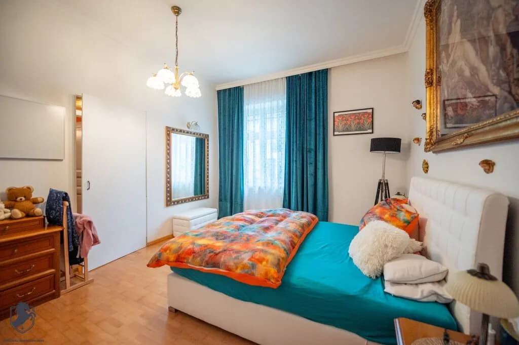 8-Zimmer-Gewerbeimmobilie kaufen in Baden – 253,81 m² – Bild 40 von 83