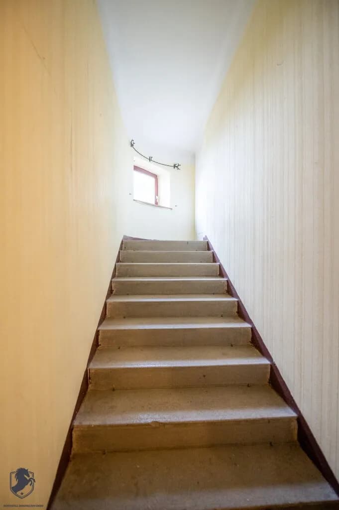 8-Zimmer-Gewerbeimmobilie kaufen in Baden – 253,81 m² – Bild 66 von 83