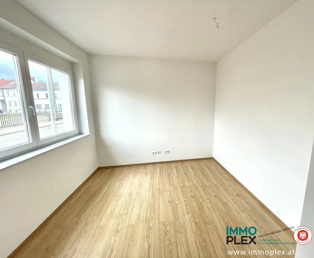 1-Zimmer-Gewerbeimmobilie mieten in Hollabrunn – 37 m², € 498 – Bild 2 von 5