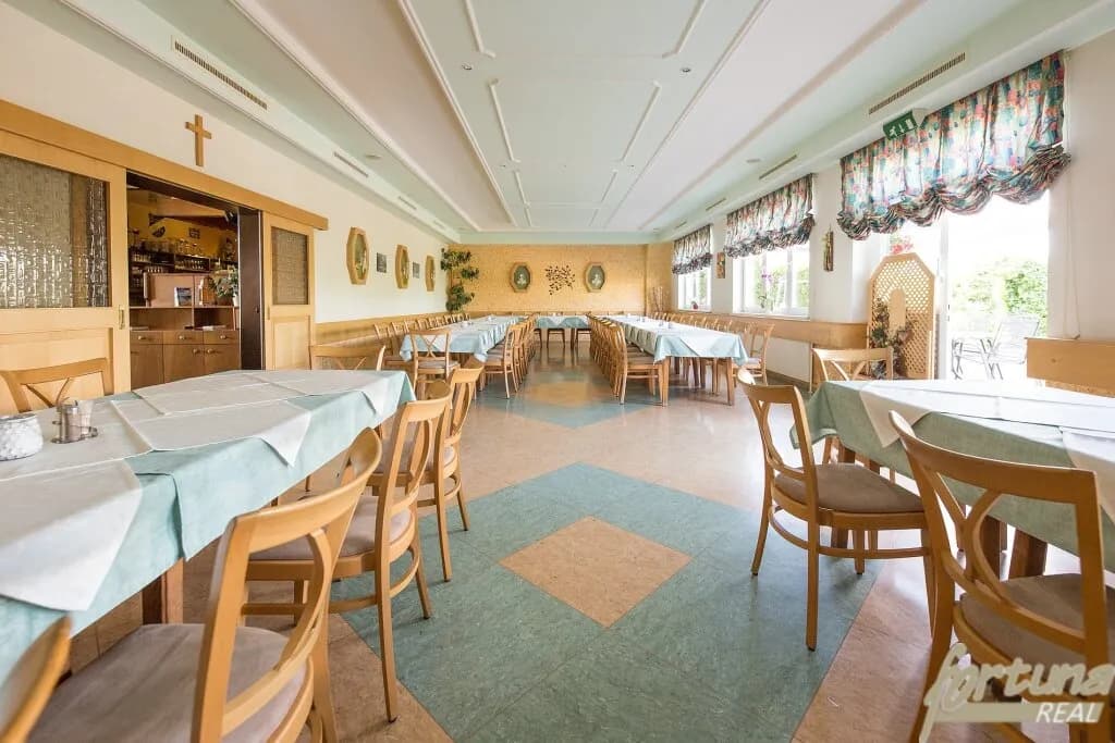 10-Zimmer-Gewerbeimmobilie kaufen in Wiener Neustadt Land – 220 m², € 329.000 – Bild 11 von 38