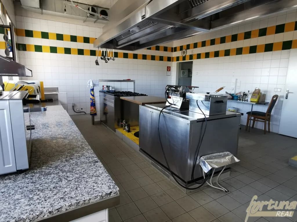 10-Zimmer-Gewerbeimmobilie kaufen in Wiener Neustadt Land – 220 m², € 329.000 – Bild 20 von 38