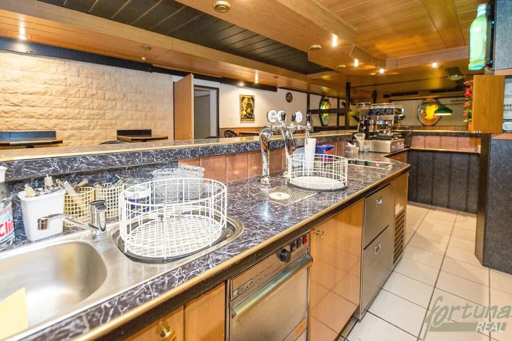 10-Zimmer-Gewerbeimmobilie kaufen in Wiener Neustadt Land – 220 m², € 329.000 – Bild 31 von 38