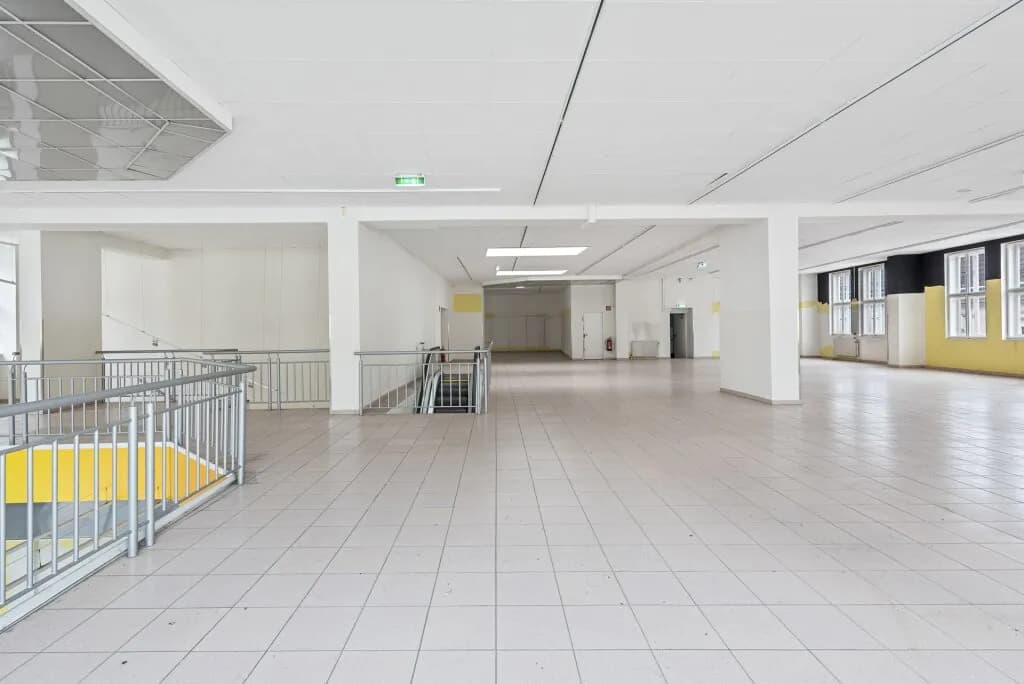 8-Zimmer-Gewerbeimmobilie mieten in Wiener Neustadt – 709 m² – Bild 7 von 25