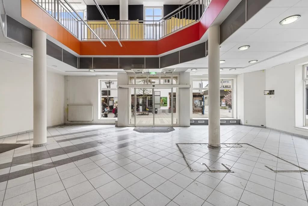 8-Zimmer-Gewerbeimmobilie mieten in Wiener Neustadt – 709 m² – Bild 20 von 25