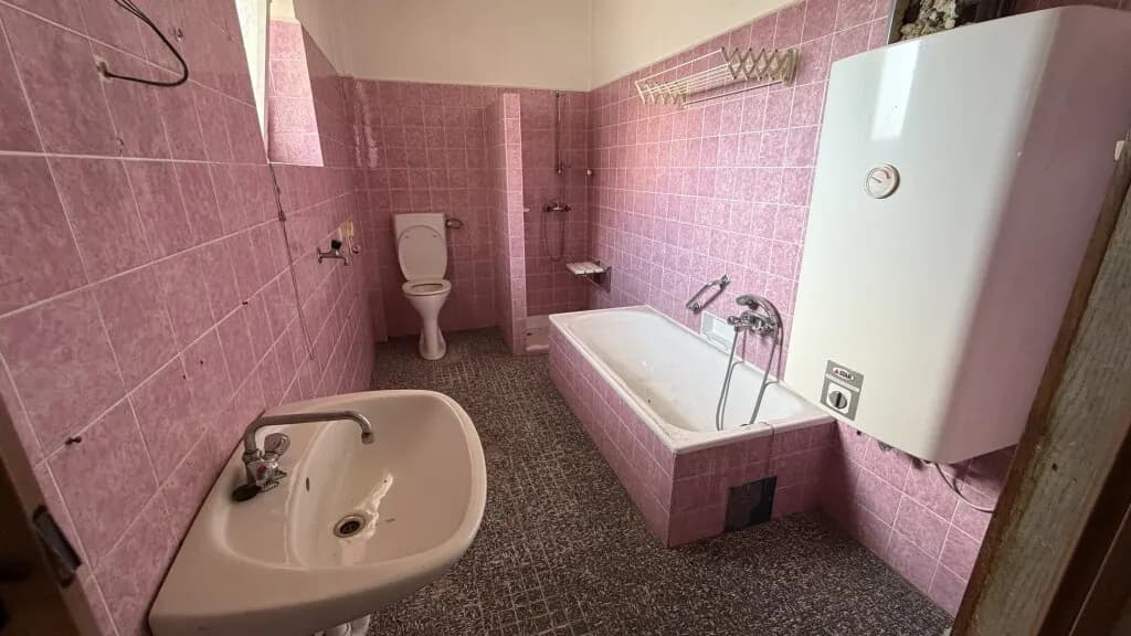 7-Zimmer-Haus kaufen in Güssing – 244 m², € 210.000 – Bild 36 von 38