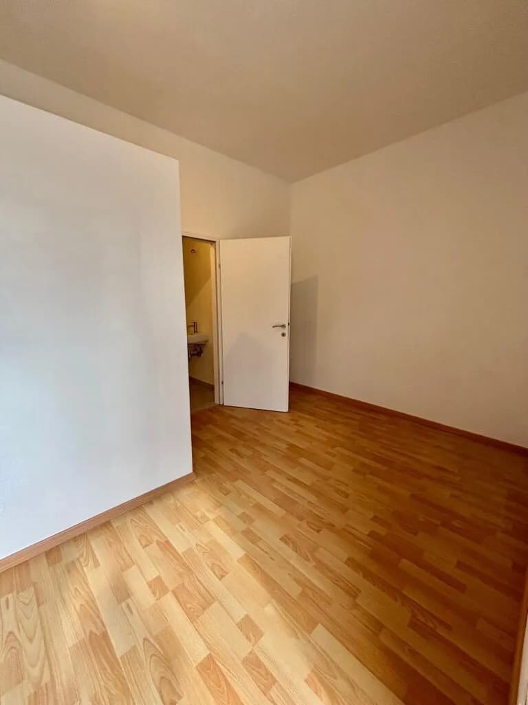 Wohnung kaufen in Neunkirchen – 67,89 m², € 99.700 – Bild 9 von 17