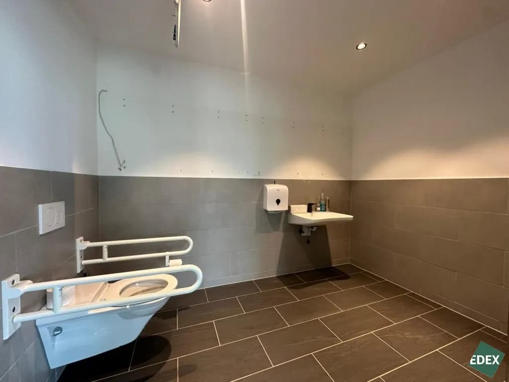 Gewerbeimmobilie mieten in Mödling – 790 m², € 11.970 – Bild 12 von 17