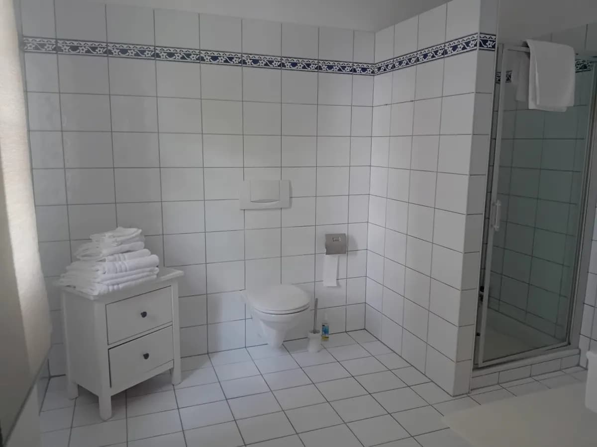 6-Zimmer-Haus mieten in Mödling – 200 m², € 3.000 – Bild 24 von 39