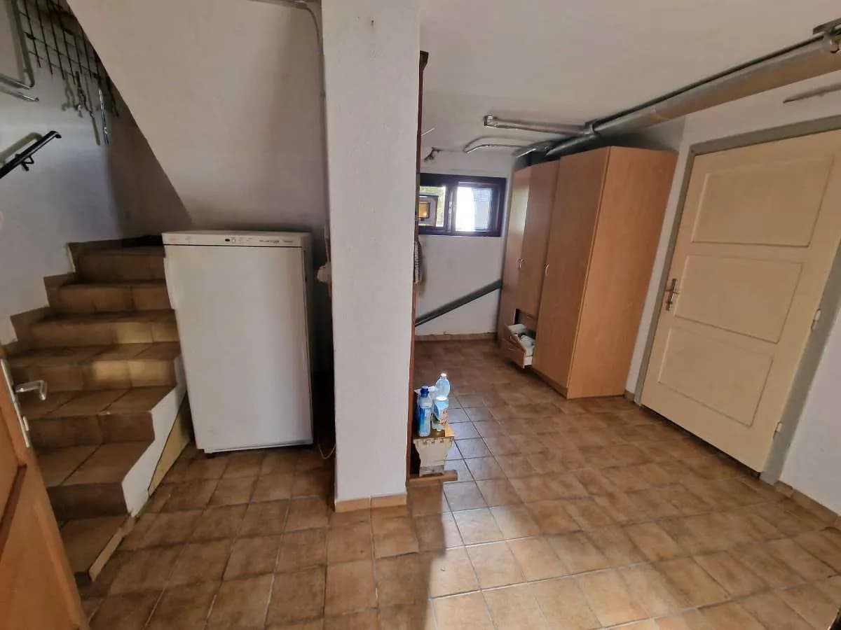 6-Zimmer-Haus kaufen in Neunkirchen – 130 m², € 375.000 – Bild 12 von 31