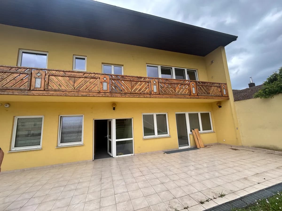 8-Zimmer-Gewerbeimmobilie mieten in Korneuburg – 300 m², € 2.700 – Bild 6 von 7