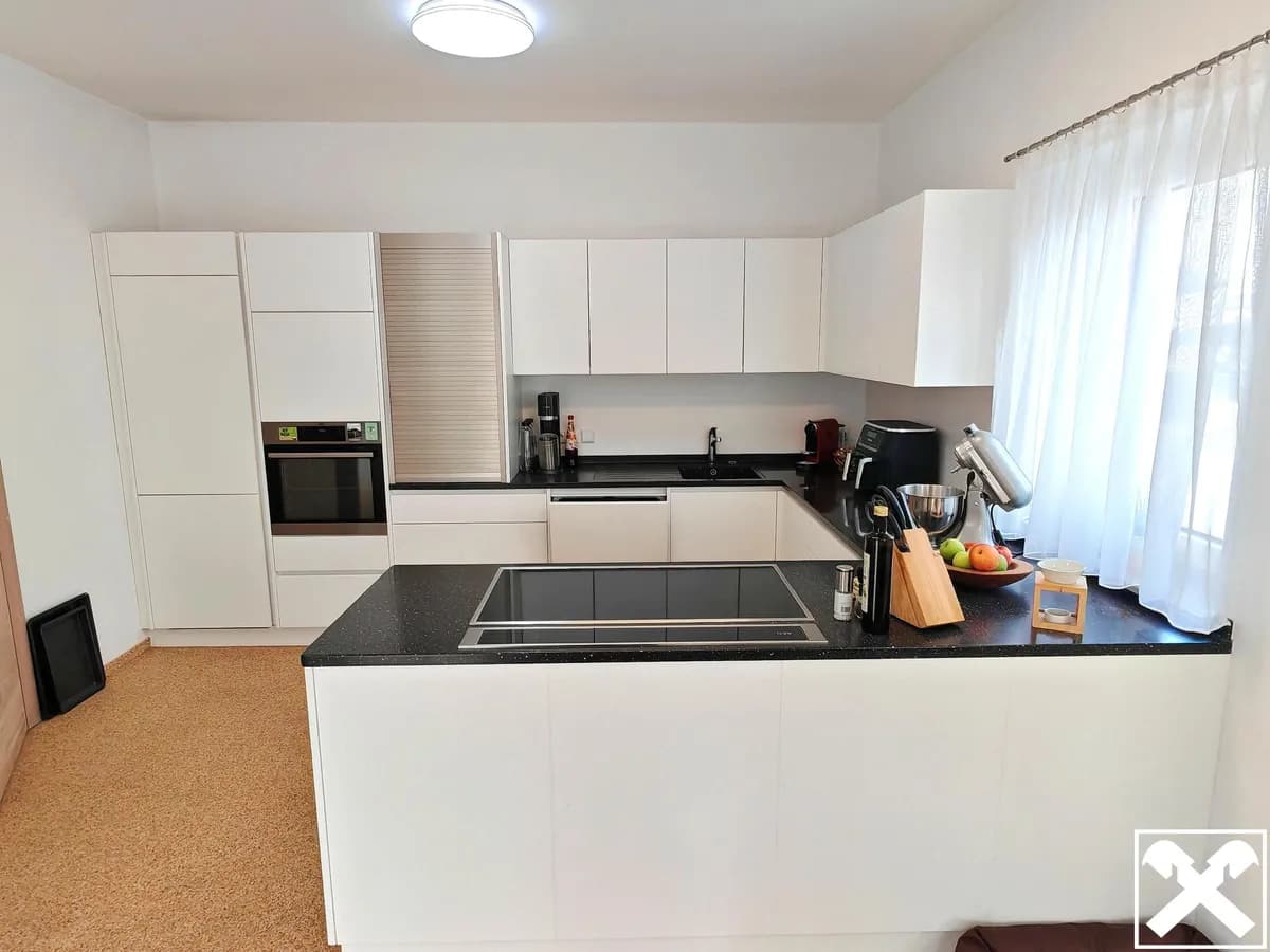 6-Zimmer-Haus kaufen in Klagenfurt – 247 m², € 998.900 – Bild 11 von 12