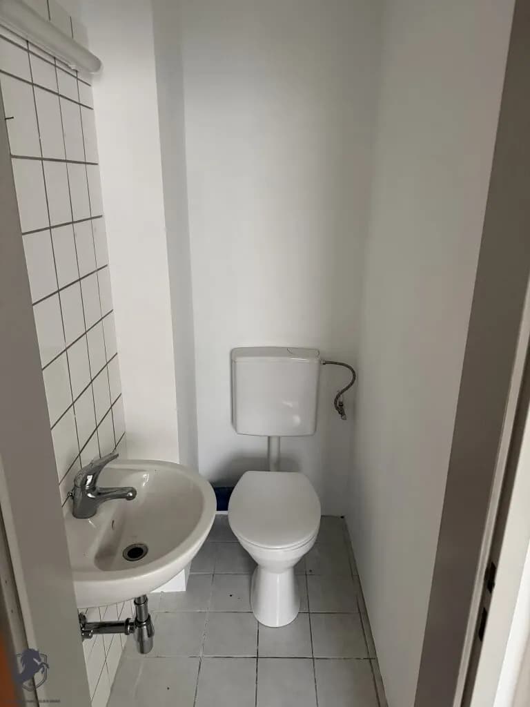 Gewerbeimmobilie mieten in Tulln – 66 m², € 1.260 – Bild 7 von 9
