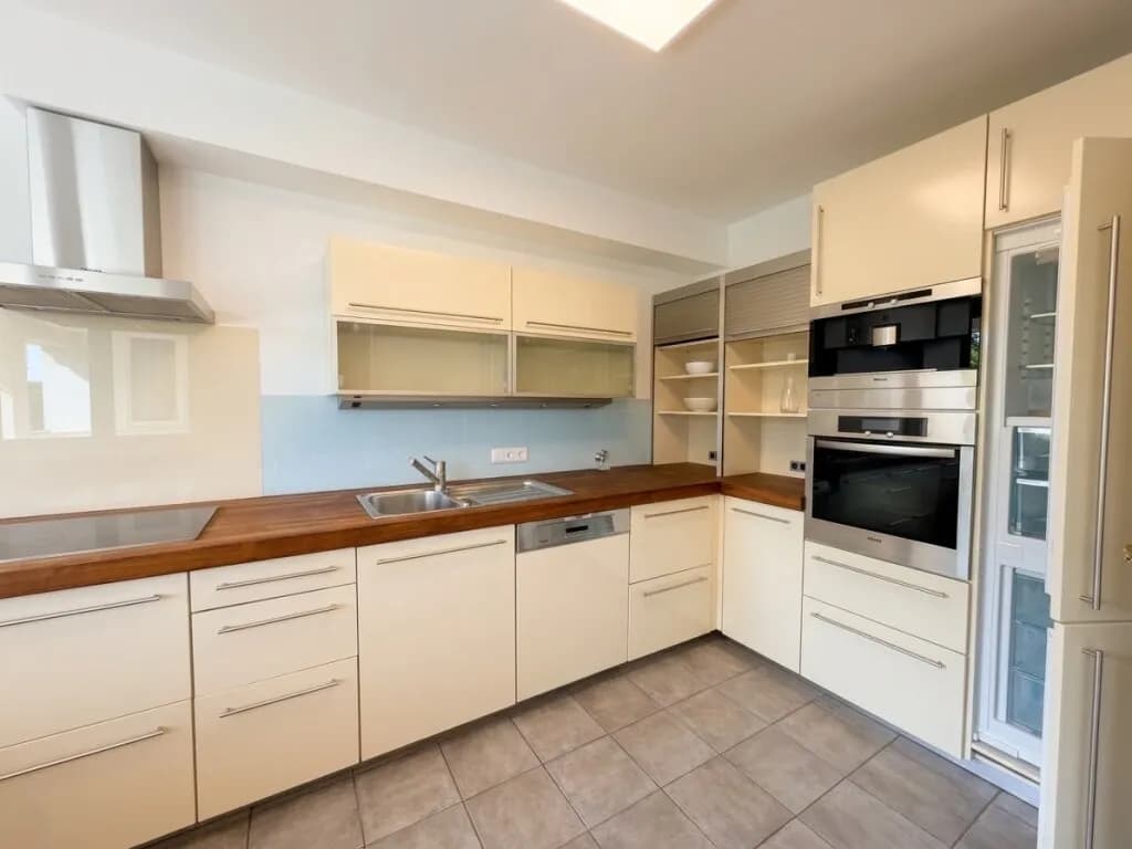 5-Zimmer-Wohnung mieten in Wien – 193,64 m², € 3.000 – Bild 5 von 22