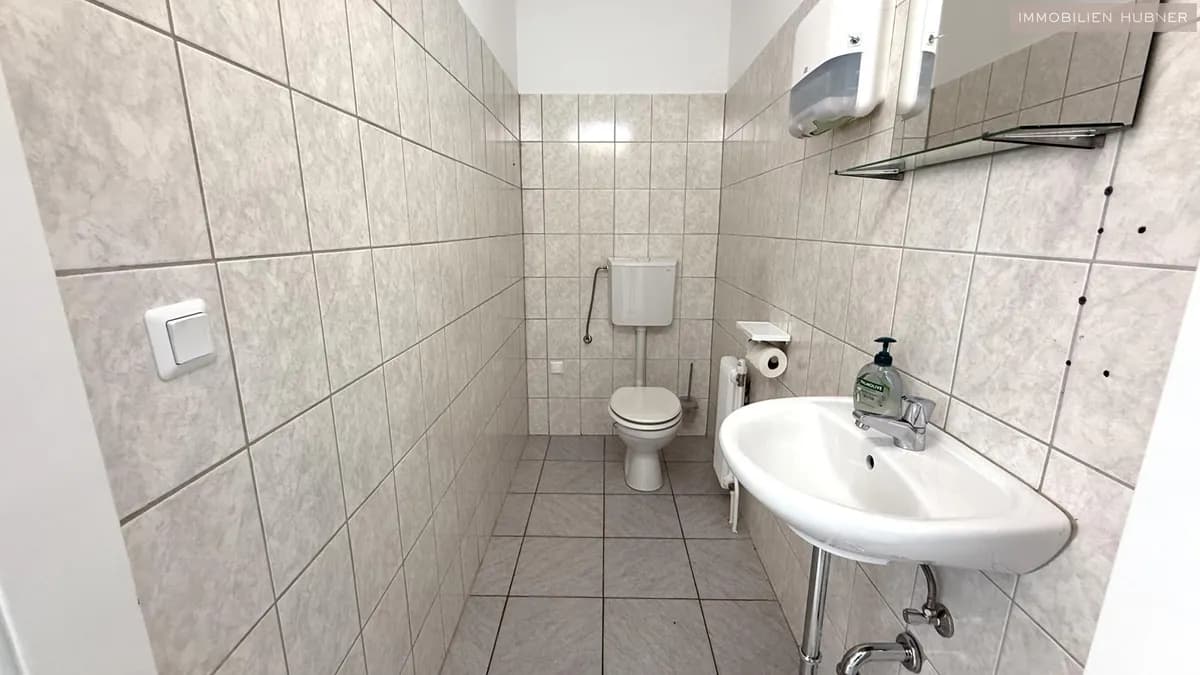 Gewerbeimmobilie mieten in Wiener Neustadt – 90 m², € 832 – Bild 11 von 17