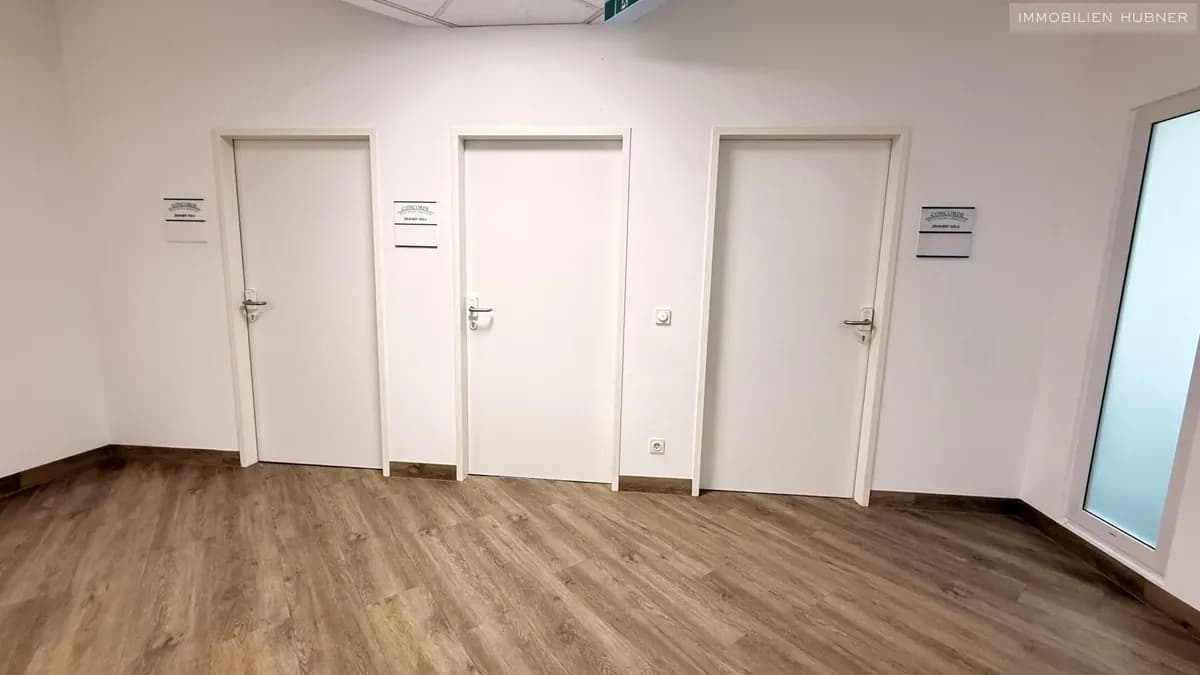 3-Zimmer-Gewerbeimmobilie mieten in Bruck an der Leitha – 50 m², € 647 – Bild 2 von 19