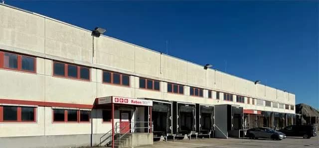 Gewerbeimmobilie mieten in Sankt Pölten Land – 7 400 m², € 4
