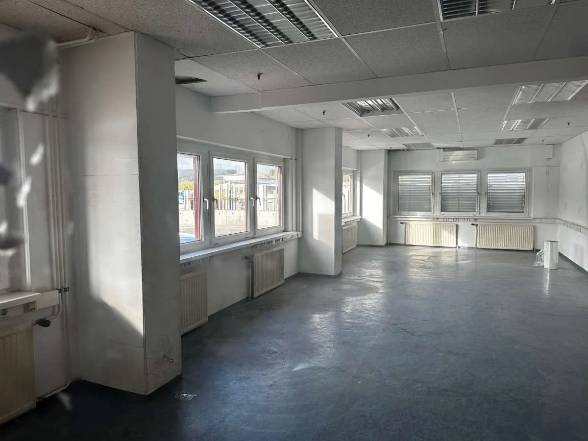Gewerbeimmobilie mieten in Sankt Pölten Land – 7 400 m², € 4 – Bild 5 von 15