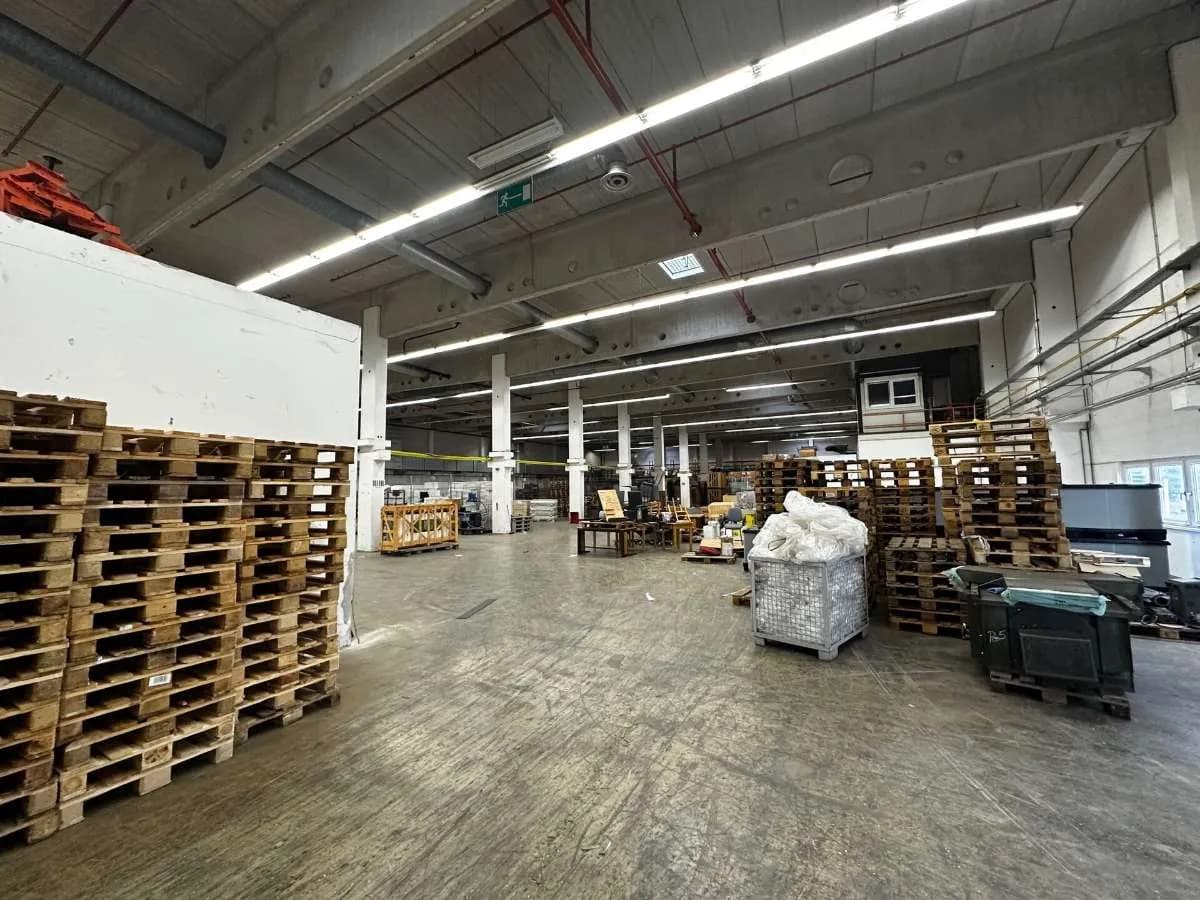 Gewerbeimmobilie mieten in Sankt Pölten Land – 7 400 m², € 4 – Bild 6 von 15