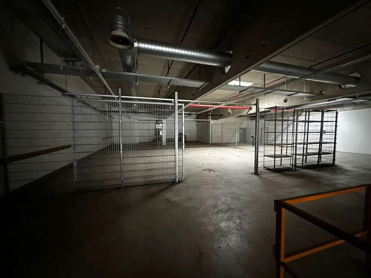 Gewerbeimmobilie mieten in Sankt Pölten Land – 7 400 m², € 4 – Bild 8 von 15