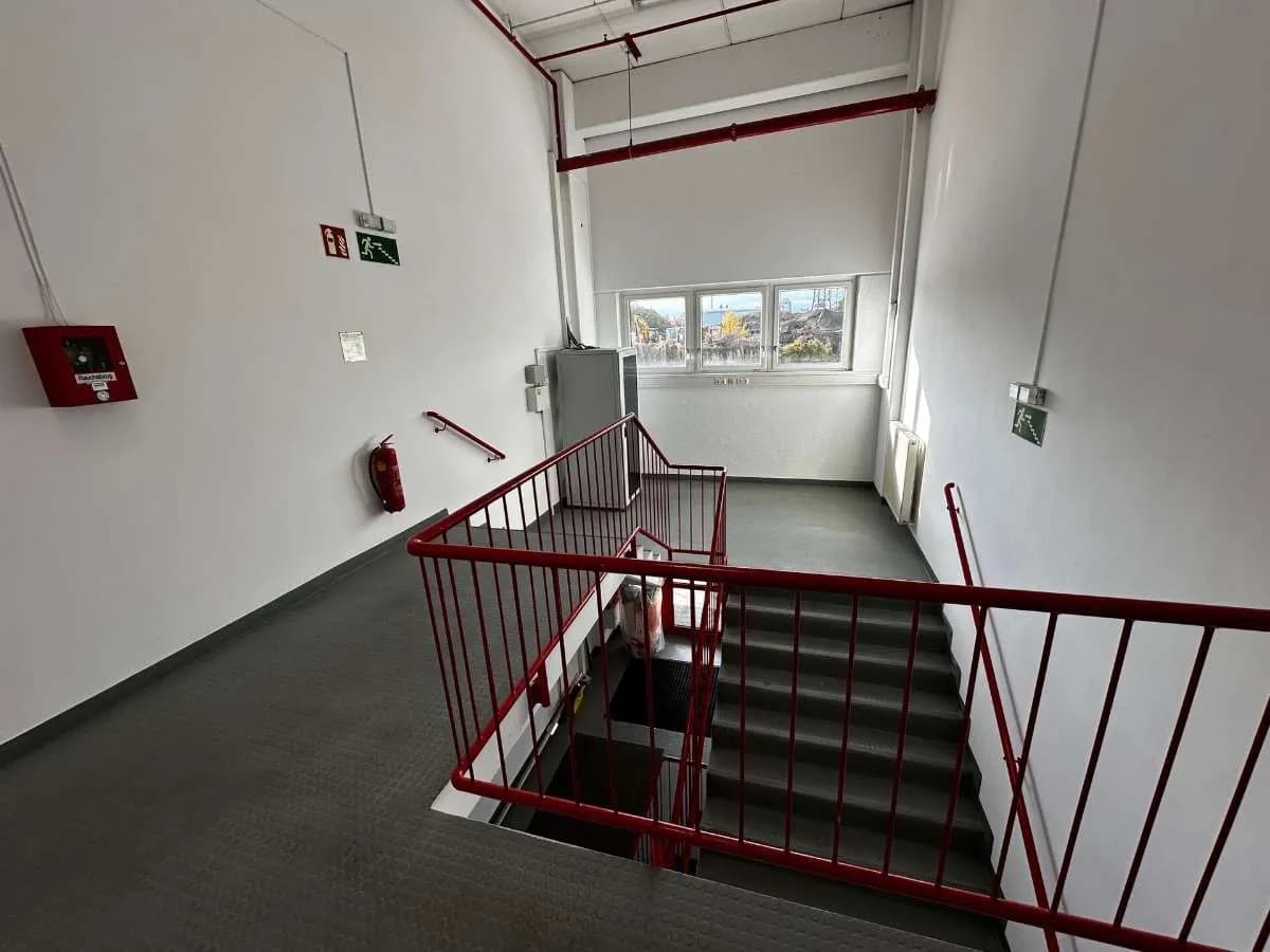 Gewerbeimmobilie mieten in Sankt Pölten Land – 7 400 m², € 4 – Bild 10 von 15