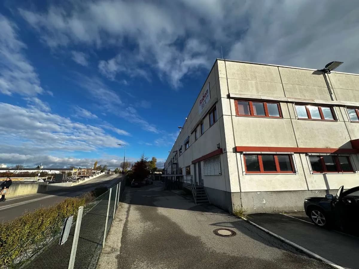 Gewerbeimmobilie mieten in Sankt Pölten Land – 7 400 m², € 4 – Bild 11 von 15
