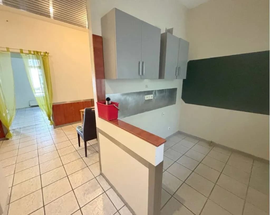 2-Zimmer-Gewerbeimmobilie mieten in Wien – 82 m², € 1.064 – Bild 2 von 7