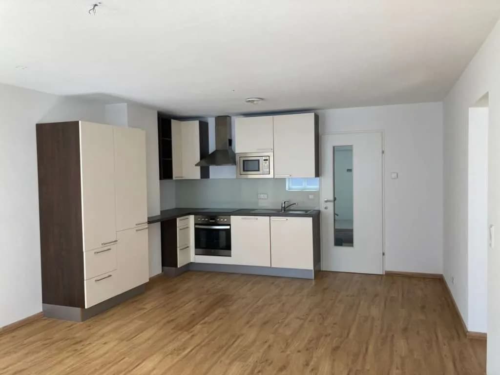 2-Zimmer-Wohnung mieten in Ried im Innkreis – 50 m², € 730
