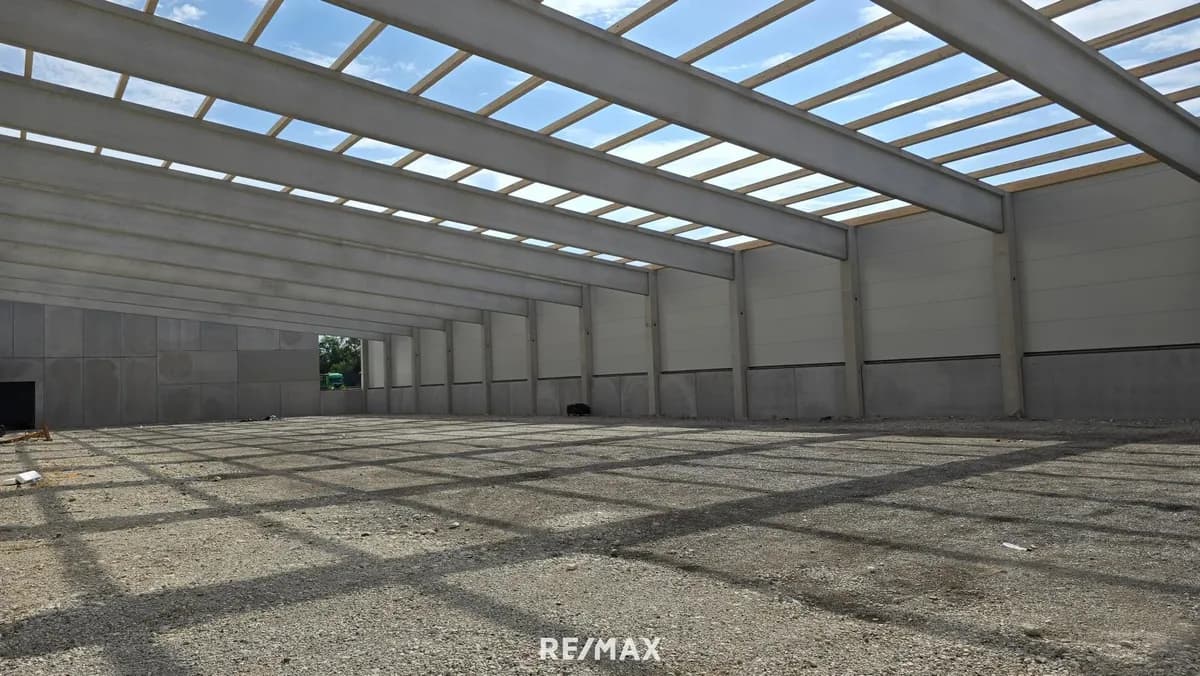 Gewerbeimmobilie mieten in Gmunden – 491 m², € 4.468 – Bild 2 von 5
