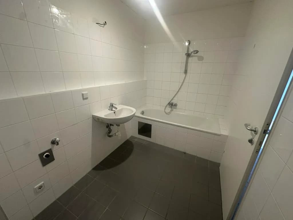 3-Zimmer-Wohnung kaufen in Wien – 93 m², € 298.000 – Bild 9 von 16