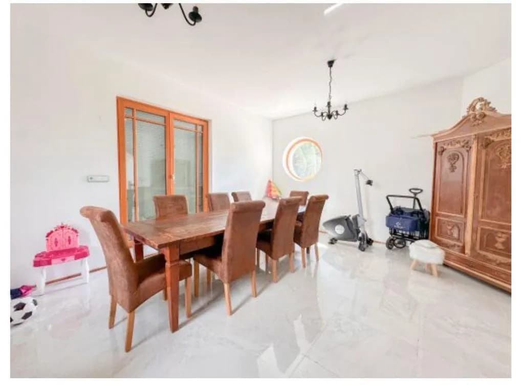 4-Zimmer-Haus kaufen in Gänserndorf – 167 m², € 650.000 – Bild 4 von 12