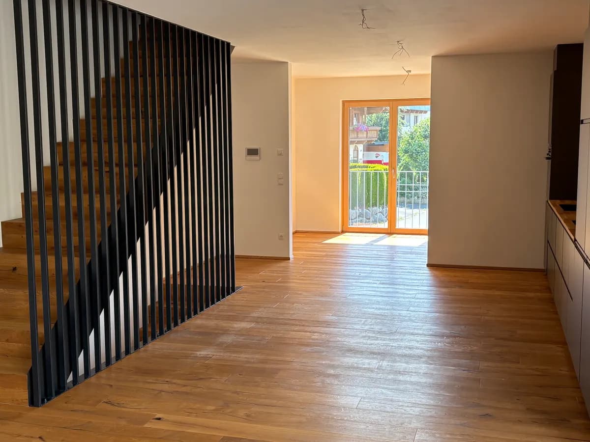5-Zimmer-Haus mieten in Kitzbühel – 144 m², € 2.200 – Bild 3 von 11
