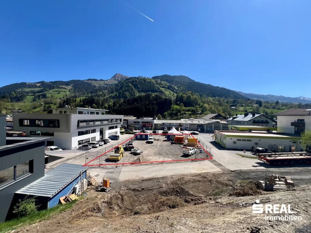Immobilie kaufen in Kitzbühel – 1 563 m², € 1.969.380 – Bild 1 von 13
