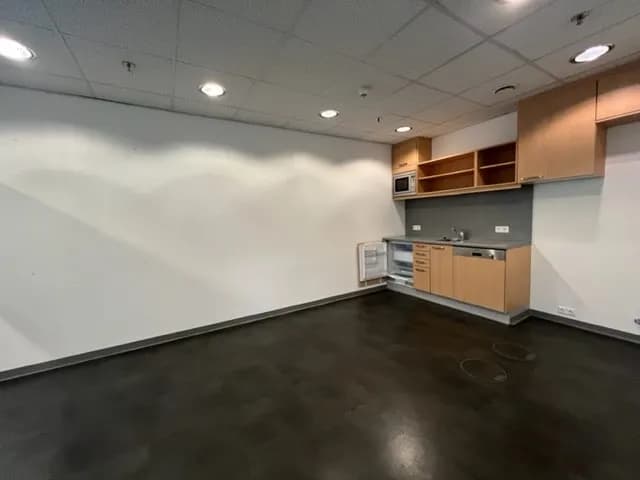 Gewerbeimmobilie mieten in Wien – 335 m², € 13 – Bild 7 von 10