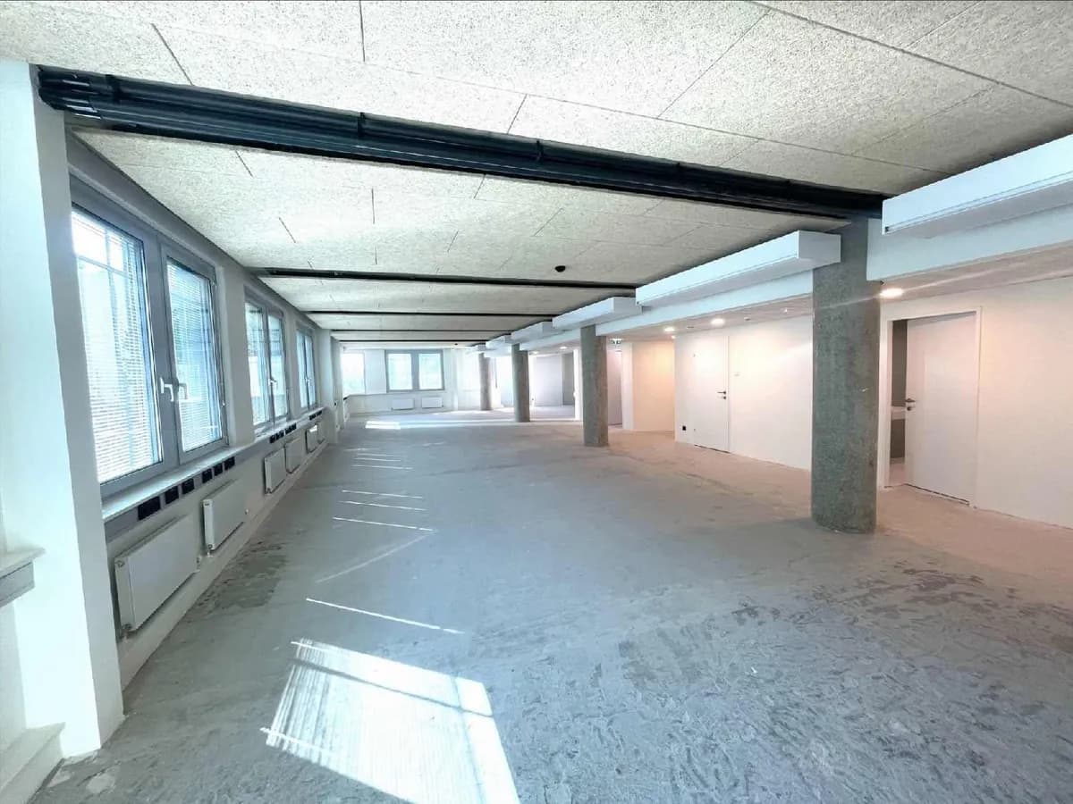5-Zimmer-Gewerbeimmobilie mieten in Wien – 265 m², € 4.299