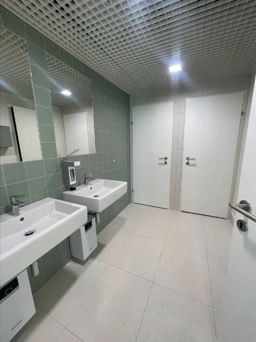5-Zimmer-Gewerbeimmobilie mieten in Wien – 265 m², € 4.299 – Bild 9 von 15