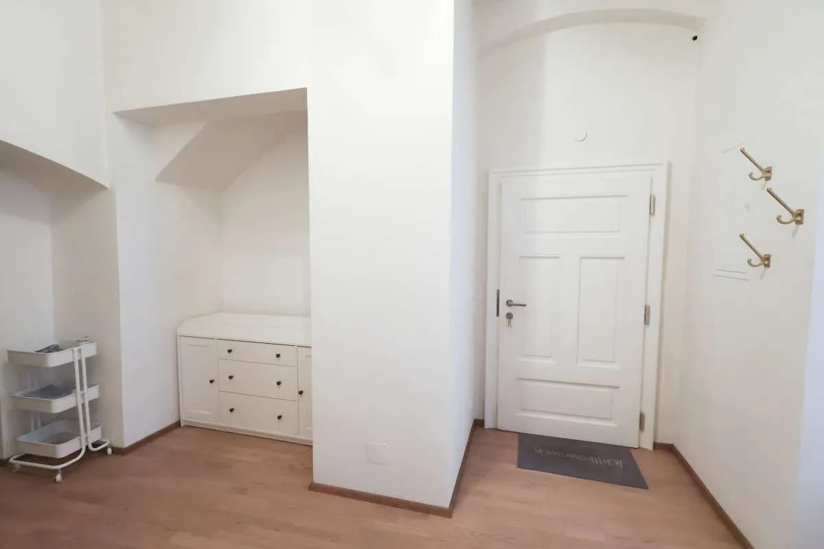 Gewerbeimmobilie mieten in Wiener Neustadt – 36 m², € 487 – Bild 5 von 12