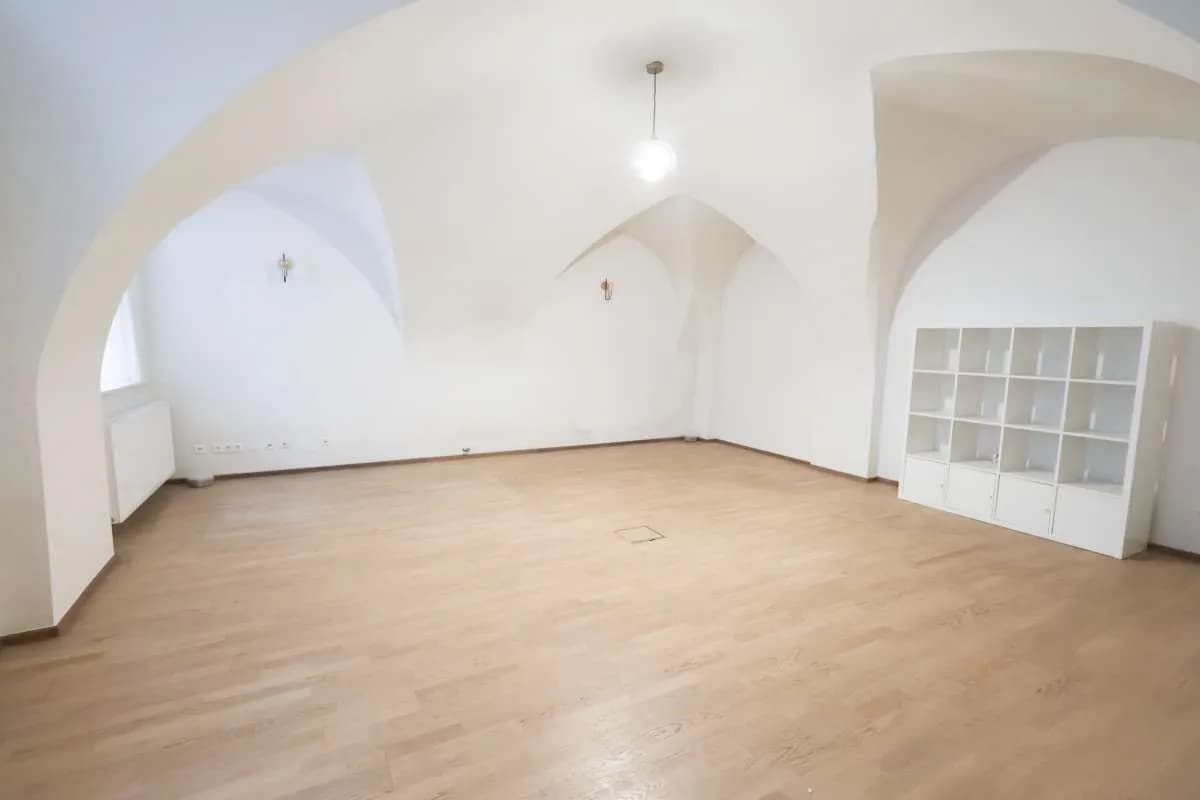 Gewerbeimmobilie mieten in Wiener Neustadt – 36 m², € 487 – Bild 8 von 12