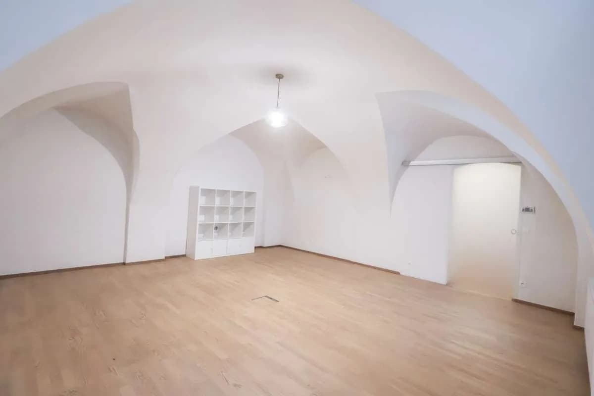 Gewerbeimmobilie mieten in Wiener Neustadt – 36 m², € 487 – Bild 9 von 12